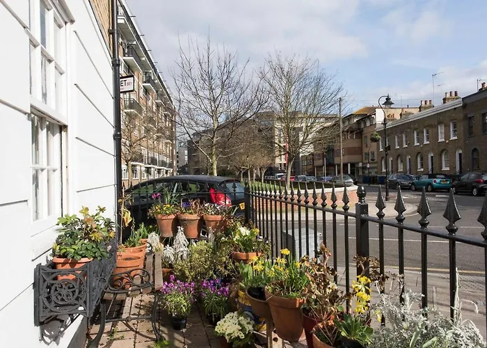 Lovely 2 Bedroom Family Home Near Tower Bridge